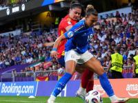乐鱼真人体育娱乐-西班牙女足2-0瑞士挺进欧洲杯半决赛！普特拉斯、卡斯蒂略失点