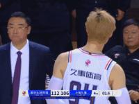 乐鱼体育入口-球场上的战火再次点燃，双方队员拼尽全力争胜的简单介绍