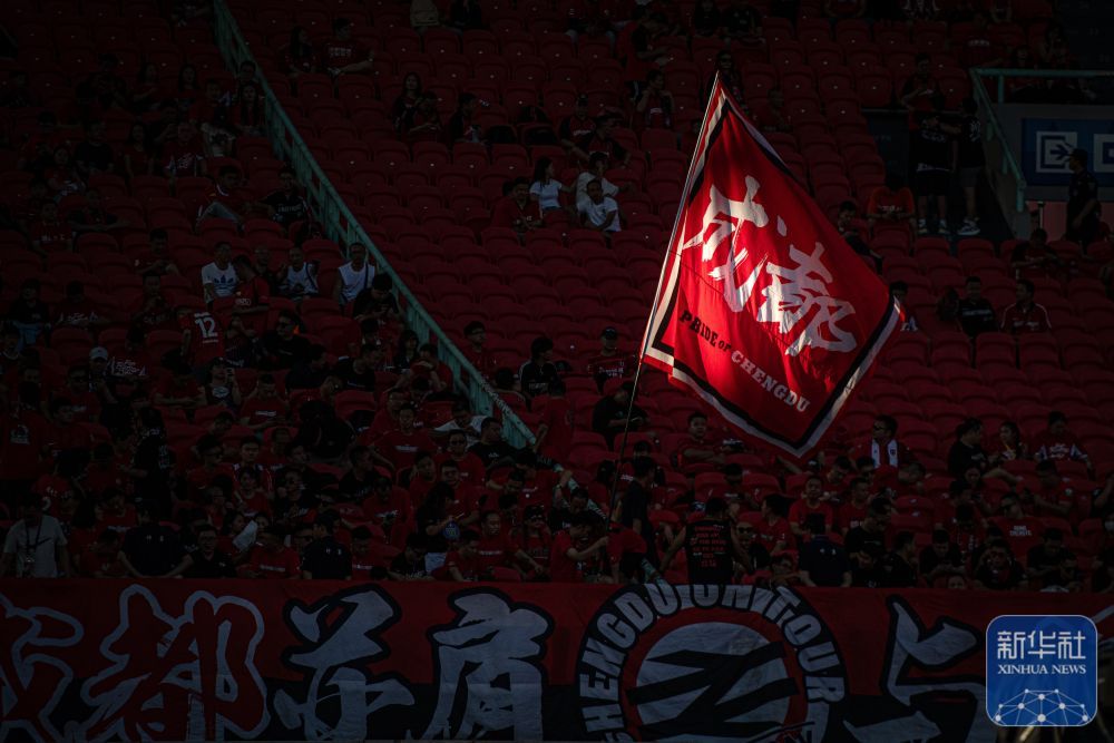 包含乌龙、点球，武汉三镇2-2憾平成都蓉城，比赛中发生了什么？的词条