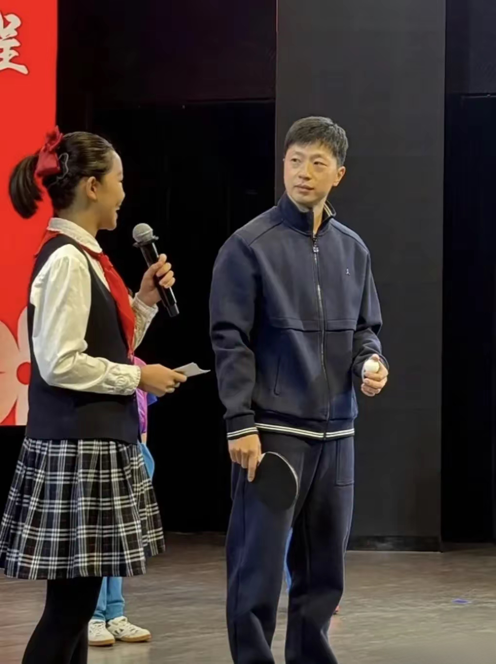 包含马龙流利英语仍进修！被偶遇学私教课，孙颖莎晒学士照，樊振东闭关一月的词条