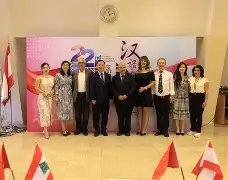 包含黎巴嫩夫妇桃色玫瑰大赛开幕，马赛获胜的词条